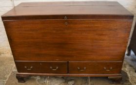 Large Georgian mahogany mule chest on ogee bracket feet L 142cm D 66cm Ht 96cm