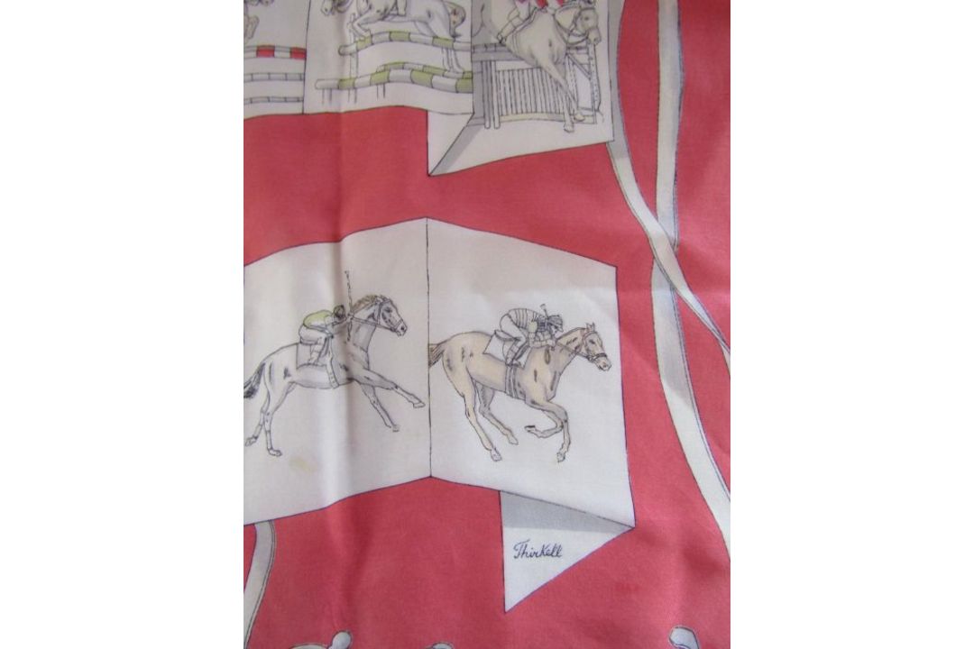 2 x Thirkell scarves with horse design - Image 3 of 5