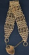 9ct gold gate bracelet with padlock clasp 30.0g