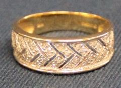 14ct gold half hoop diamond set chevron design ring, 2.99g, size N