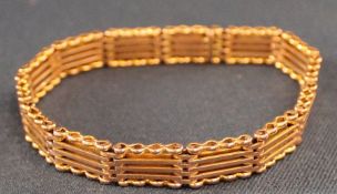 9ct gold fancy gate bracelet 15.9g