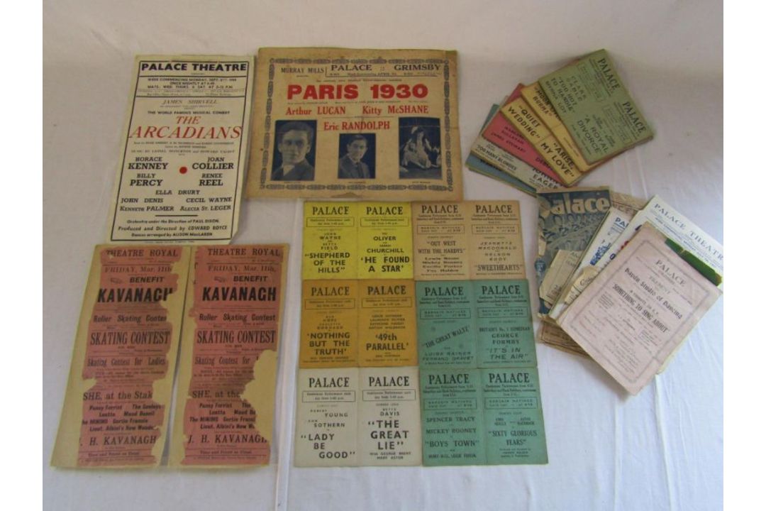 Collection of items relating to Grimsby Palace Theatre including programmes, also signed autographed - Image 8 of 13