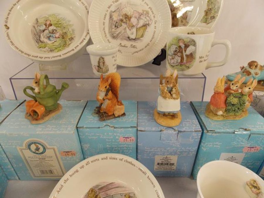 Border Fine Arts Beatrix Potter figures and Wedgwood breakfast pots also a Queen's Tiggywinkle mug - Image 4 of 8
