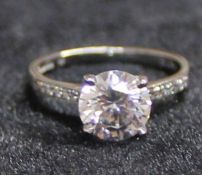 9ct white gold cubic zirconia solitaire ring size N 2.7g