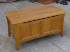A contemporary oak blanket box, 51 x 100 x 51cm.