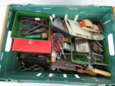 A quantity of model railway diorama makers components/tools including crossing bridge, lighting,