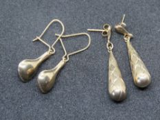 Two pairs of yellow metal earirngs, on pair having 9ct gold butterfly backs.