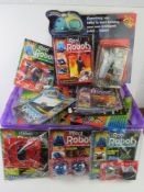 Ultimate Real Robots magazine kit, believed to be complete but unchecked.