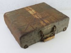 A WWII German Stick grenade transit case