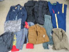 A quantity of assorted militaria and rep