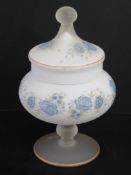 A lidded and footed frosted glass pedestal bowl, 22cm high.