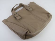 A leather handbag by Valance Paris appro