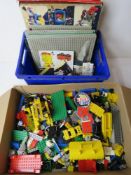 A quantity of assorted Lego inc approx 3.