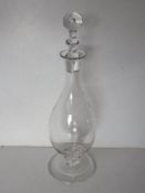 A lead crystal decanter standing approx 34cm high.
