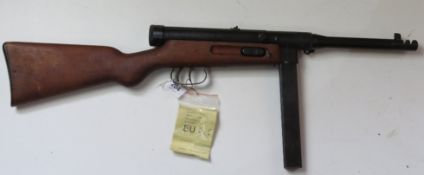 A deactivated Beretta Mod. 38/44 sub machine gun.
