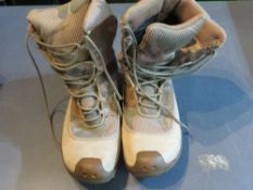 A pair of part leather men's hunting boo