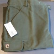 A pair of as new Deer Hunter 100% bomuld