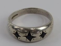 A HM silver three stone gypsy ring, hall