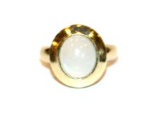 Englischer 9 k Gelbgold Ring mit Mondstein, 5,2 gr., Gr. 57
