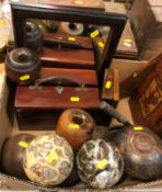 A collection of various treenware and ot