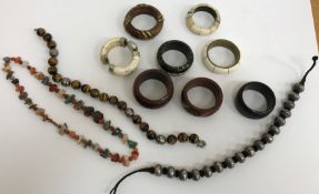 A collection of costume jewellery to inc