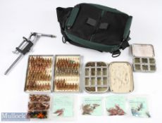 Wheatley alloy fly boxes and flies features a spring hinged lid compartmental box 12cm length,