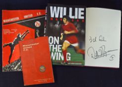 Manchester Utd 1962/1963 Handbook with autographs of Albert Quixall x 2, David Gaskell, Nobby