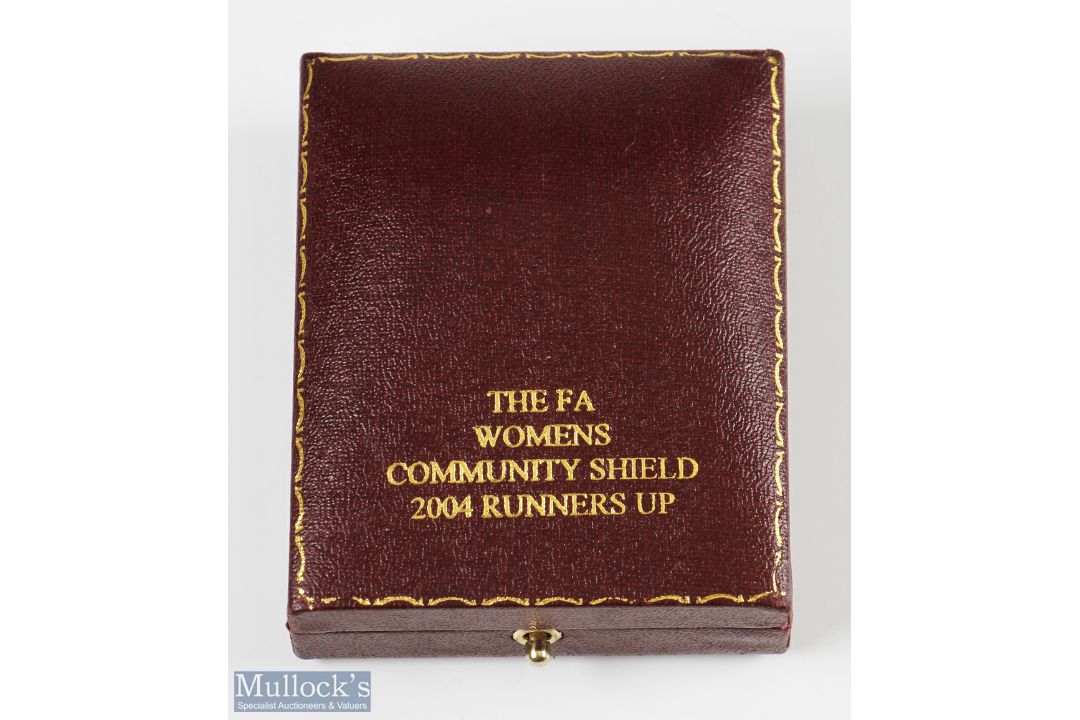 2004 FA Women's Community Shield Runners Up Silver Gilt Medal with relief decoration and wording - Image 4 of 4