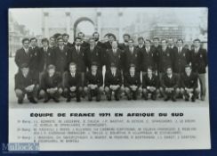Rare 1971 French tour to S Africa Squad Postcard: Nicely posed b/w squad photo, Facsimile signatures