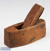 Large wooden golf shaft plane stamped Tom Auchterlonie St Andrews - body measures 3 x 7.5