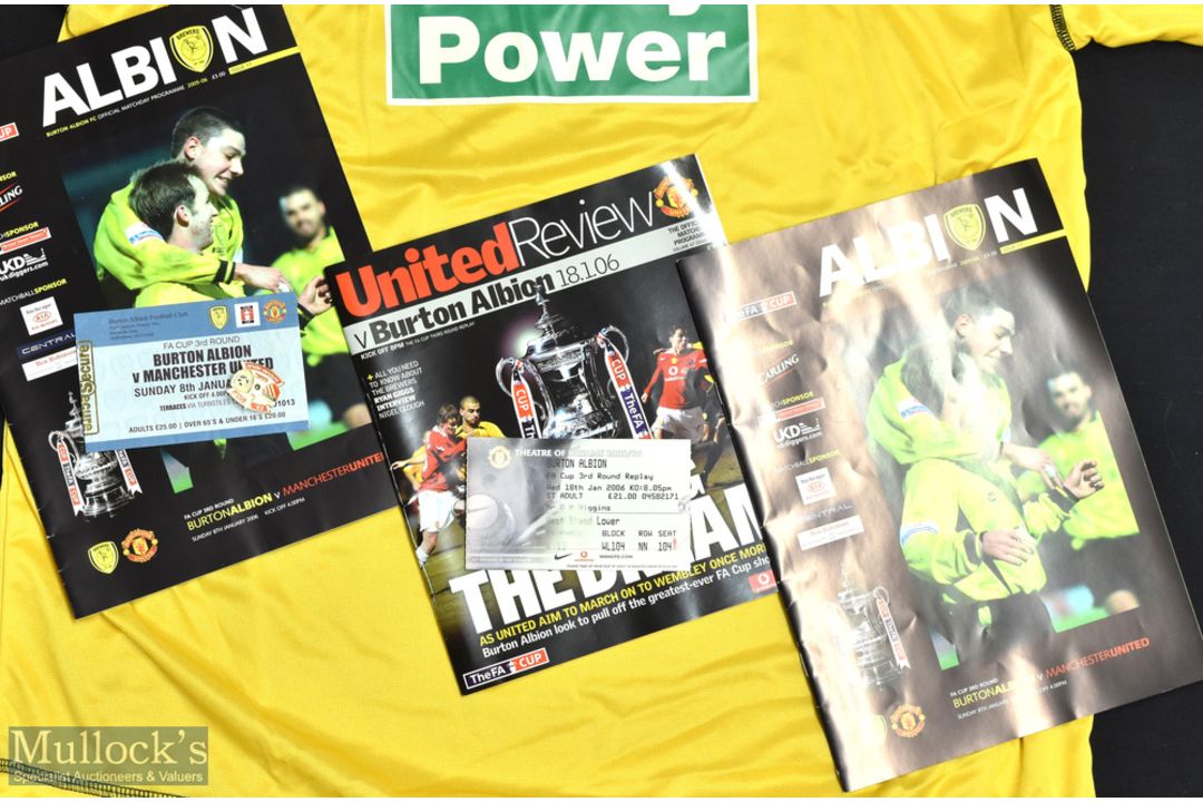 2006 Burton Albion FC v Manchester United FA Cup Football Shirt sponsored by Paddy Power, Made by - Image 2 of 2