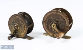 2x Fishing scene embossed crank wind brass reels features a 2 ¼