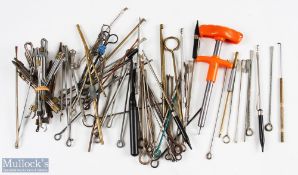 Collection of Fishing Disgorgers, with styles of spiral + noted makes of quick Hari Hazushi,