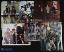 ENTERTAINMENT - MUSIC - THE HOLLIES AUTOGRAPH Selection consists of magazine pages featuring Allan