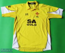 2008/09 Wales Rugby Union Shirt sponsored by SA Gold, made by Under Armour, Short Sleeve, Size L