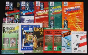 Selection of big match programmes to include 1982 World Cup tournament programme (English