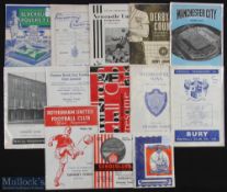Collection of Grimsby Town 1963/64 Div 2 away match programmes to include Preston NE, Leeds Utd,