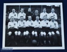 Pre-war 1937/1938 b&w photo of Grimsby Town football team 9 1/2
