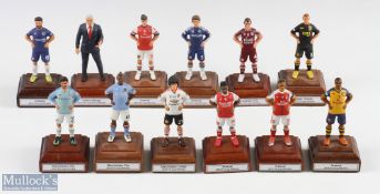 11 Metal Football Figures FA Cup winners Figures, +1 plastic figure of Arsene Wenger 2011-2021