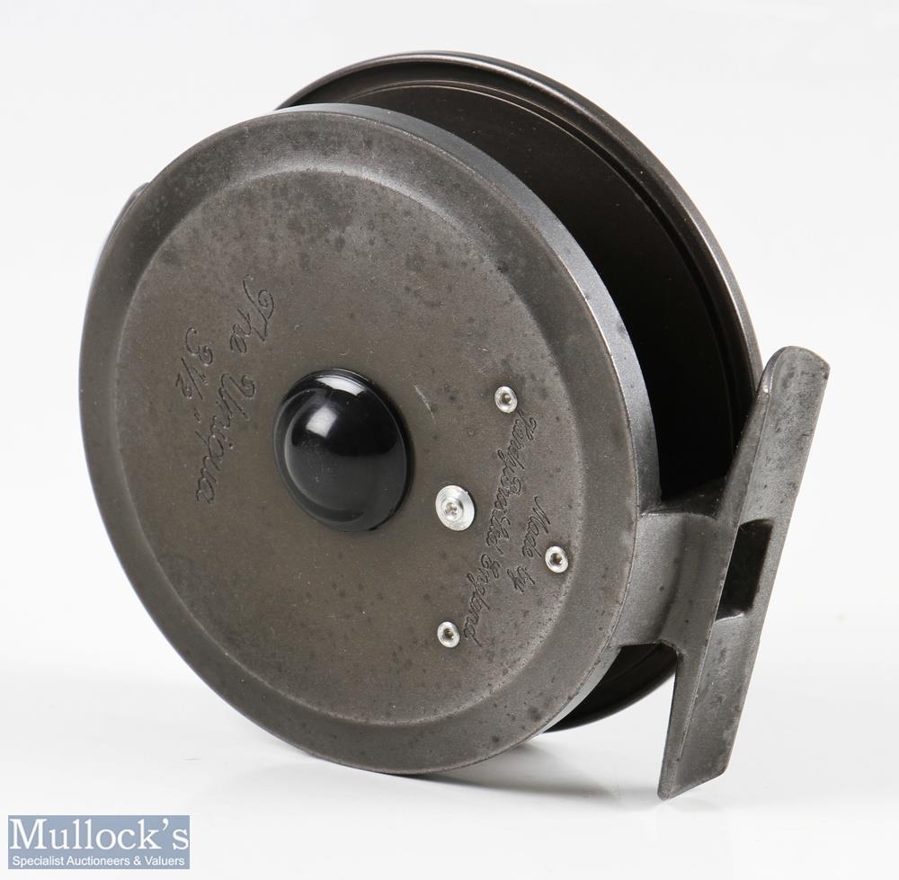 Hardy, England The Uniqua 3 ½” alloy fly reel, light signs of use, constant check, runs smooth, - Image 3 of 3