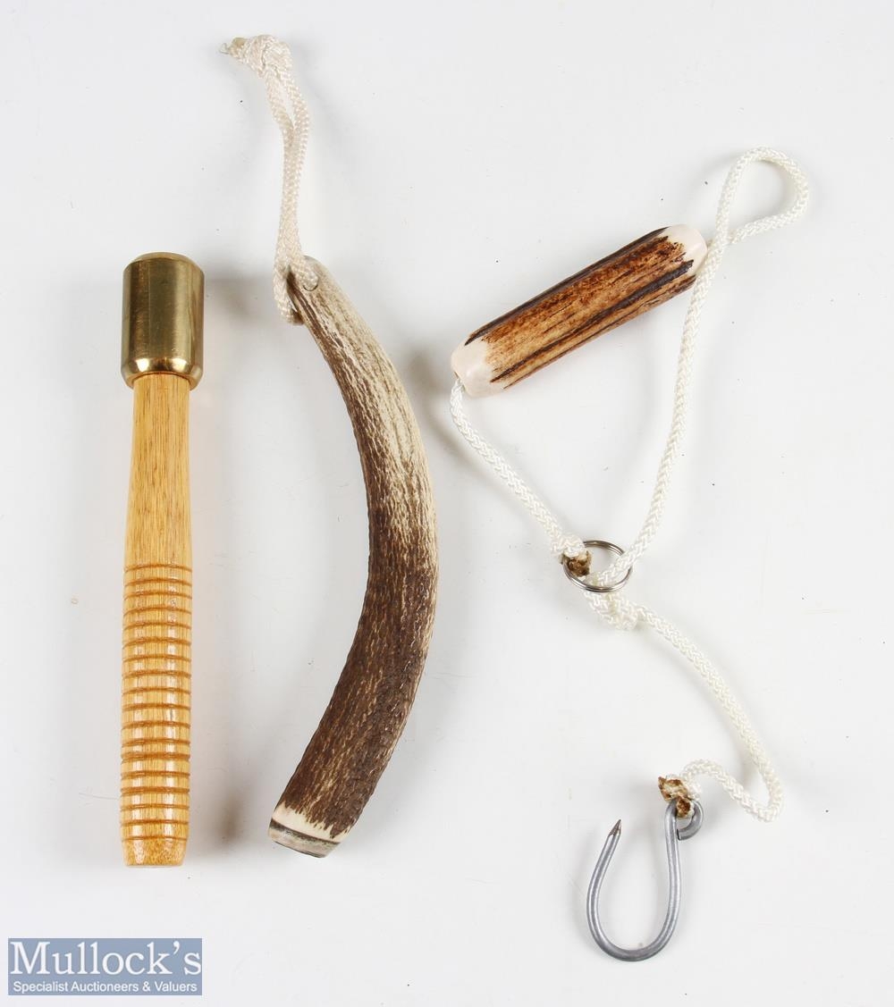 2 x Stag Horn Fishing Priests, plus a heavy brass headed – with wooden beach handle (3)