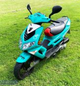 Unique Opportunity - World Champion Carl Fogarty team 'Peugeot SpeedFight 2' 100cc Paddock scooter -