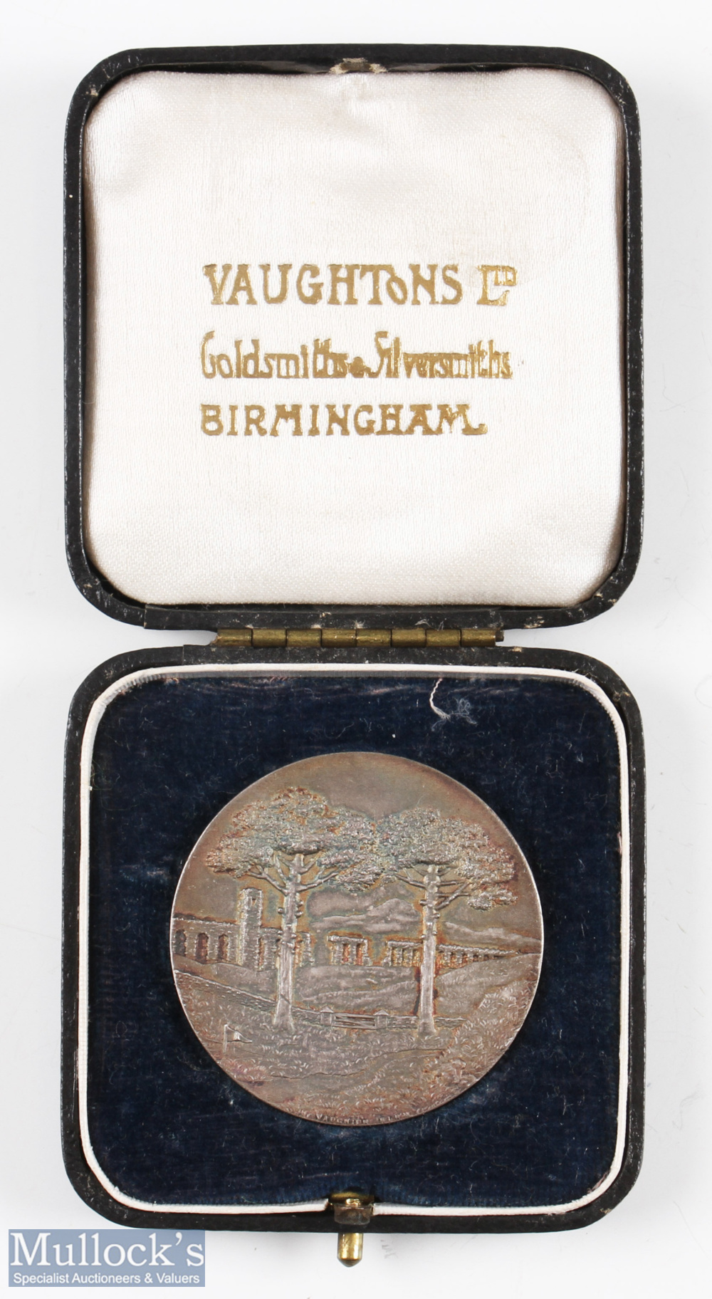 1924 Rome Golf Club (Founded 1903) Silver Medal and case - the obverse embossed with golf course