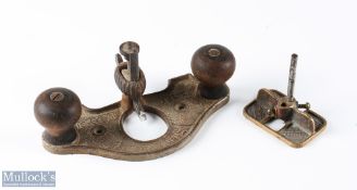 Wood Working Tool Stanley Router Planes No 71 1/2 and 271 Brass, a good early No 71 1/2 dated 10, 29