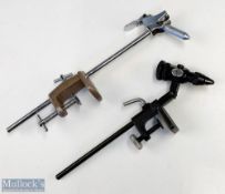 2x Fly Tying Vices - appear in good overall condition, features a Veniard in black with clamp, and a