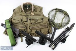 A collection of fishing equipment: 1x Orvis fly vest, size XL, very good, light use; 1x Orvis wading