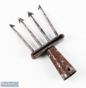Unnamed eel/fish spear, 4 tines with single barb to outer and double barbs to centre, 4 1/2