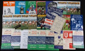 Selection of football programmes to include 1953/54 Cambridge City v Northern Nomads (Derek Lewin at
