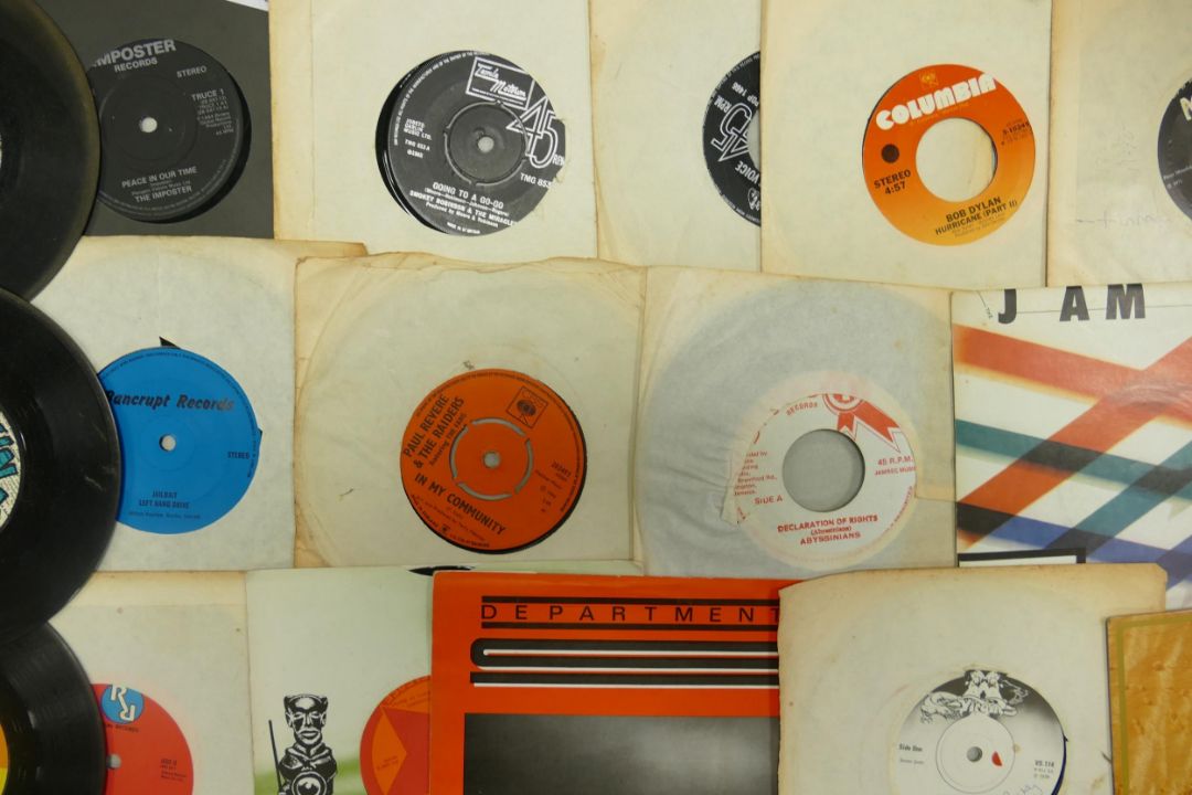 A collection of 1970's & 80 Dance Hall, Reggae, Alternative & Pop 7" singles including labels, - Image 15 of 35