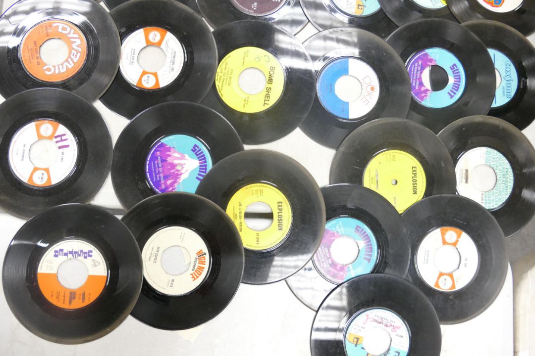 A collection of 1970's & 80 Dance Hall, Reggae, Alternative & Pop 7" singles including labels, - Image 35 of 35